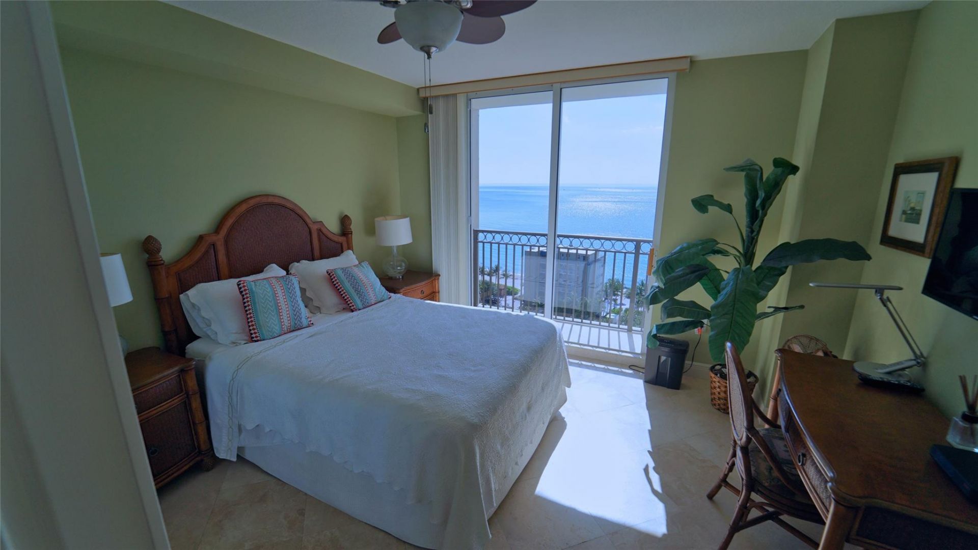 2011 N Ocean Boulevard, Unit 1606, Fort Lauderdale, FL 33305 Photo