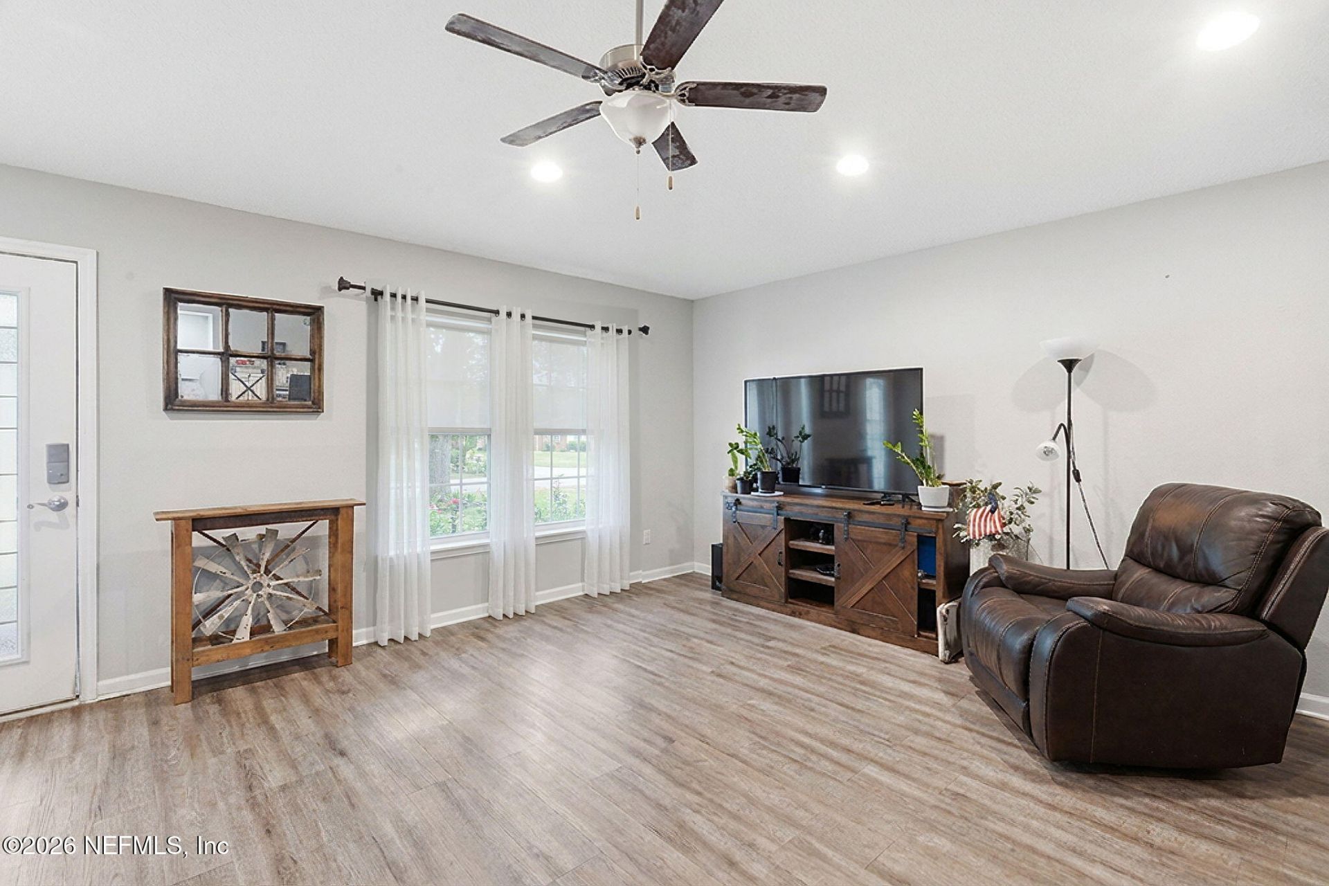 2393 Rusty Lakes Lane, Jacksonville, FL 32221 Photo