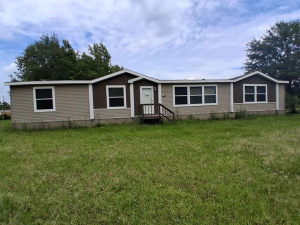 10015 Woolworth Road , Keithville, LA 71047