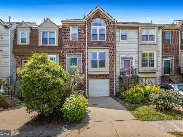 46934 TRUMPET CIRCLE, STERLING, VA 20164