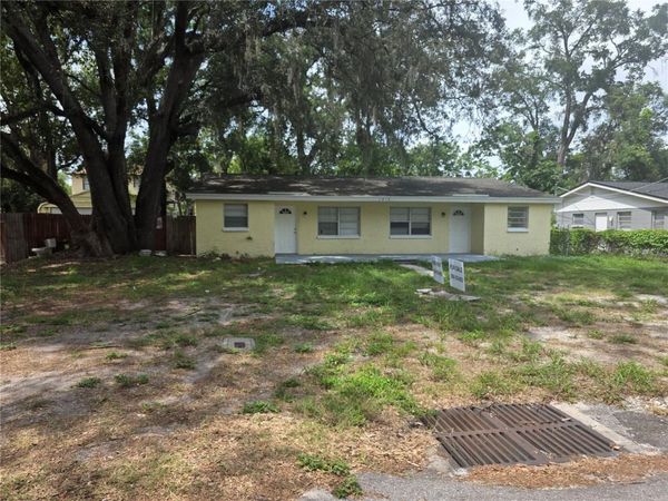 1212 E CHILKOOT AVENUE , TAMPA, FL 33612