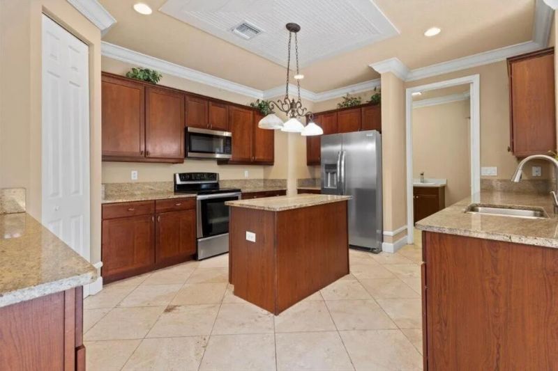 2335 NW Via Della Court, Port Saint Lucie, FL 34986 Photo