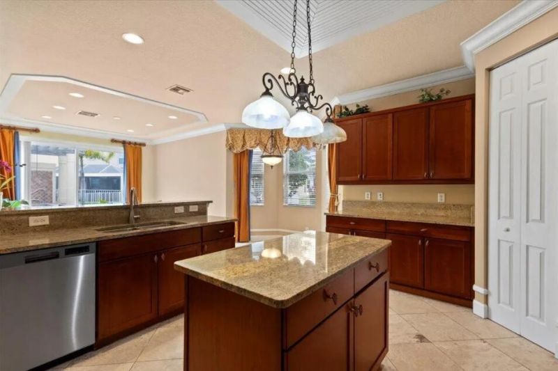 2335 NW Via Della Court, Port Saint Lucie, FL 34986 Photo