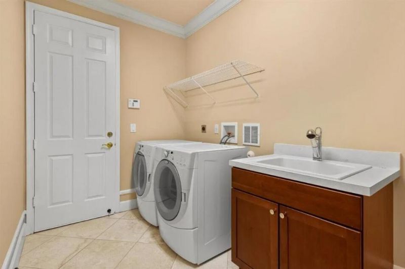 2335 NW Via Della Court, Port Saint Lucie, FL 34986 Photo