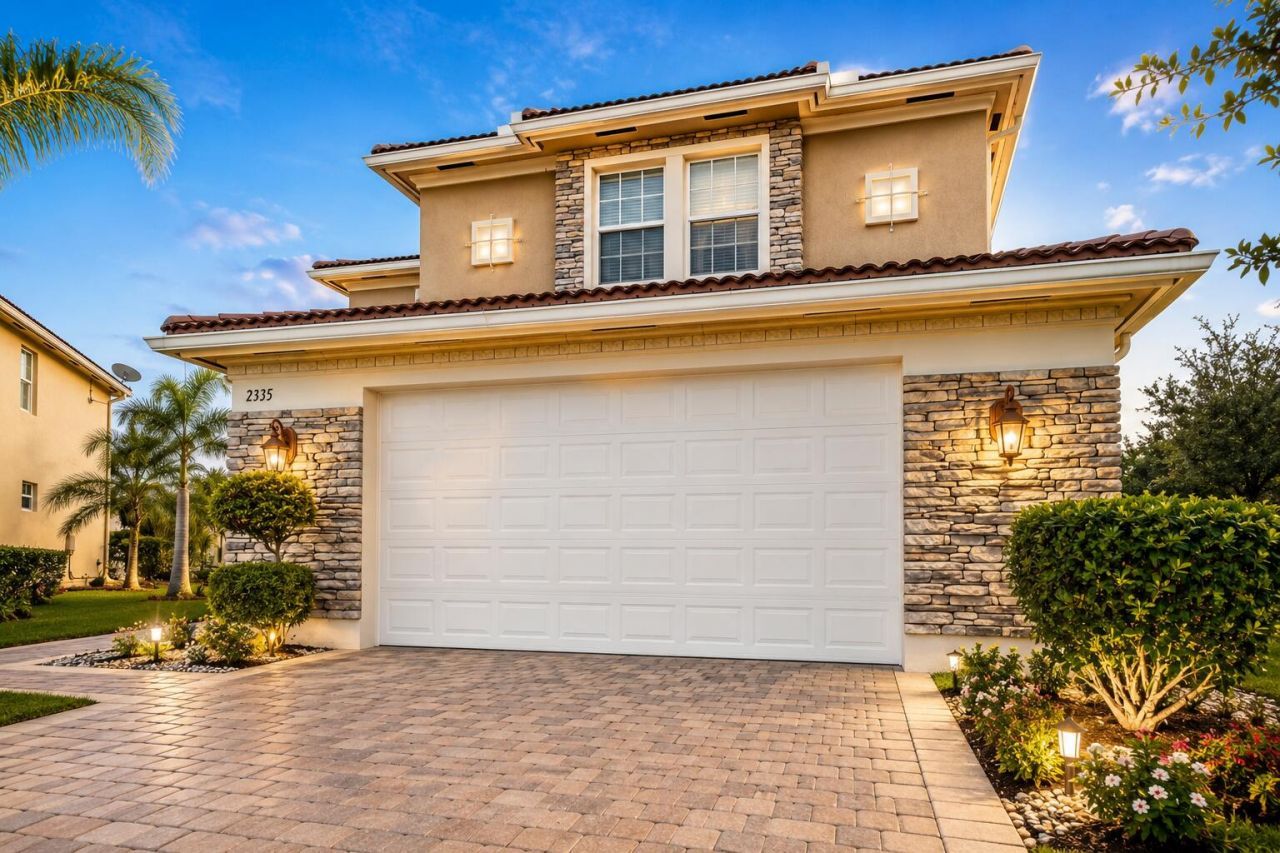 2335 NW Via Della Court, Port Saint Lucie, FL 34986 Photo