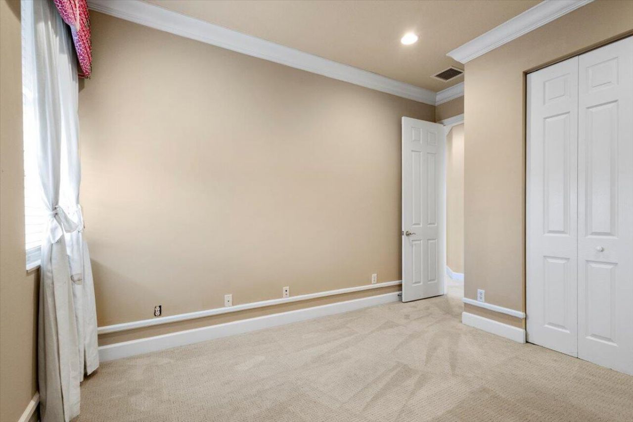2335 NW Via Della Court, Port Saint Lucie, FL 34986 Photo