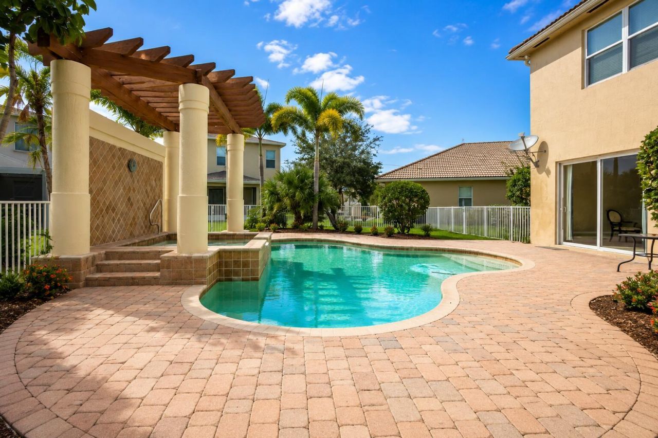 2335 NW Via Della Court, Port Saint Lucie, FL 34986 Photo