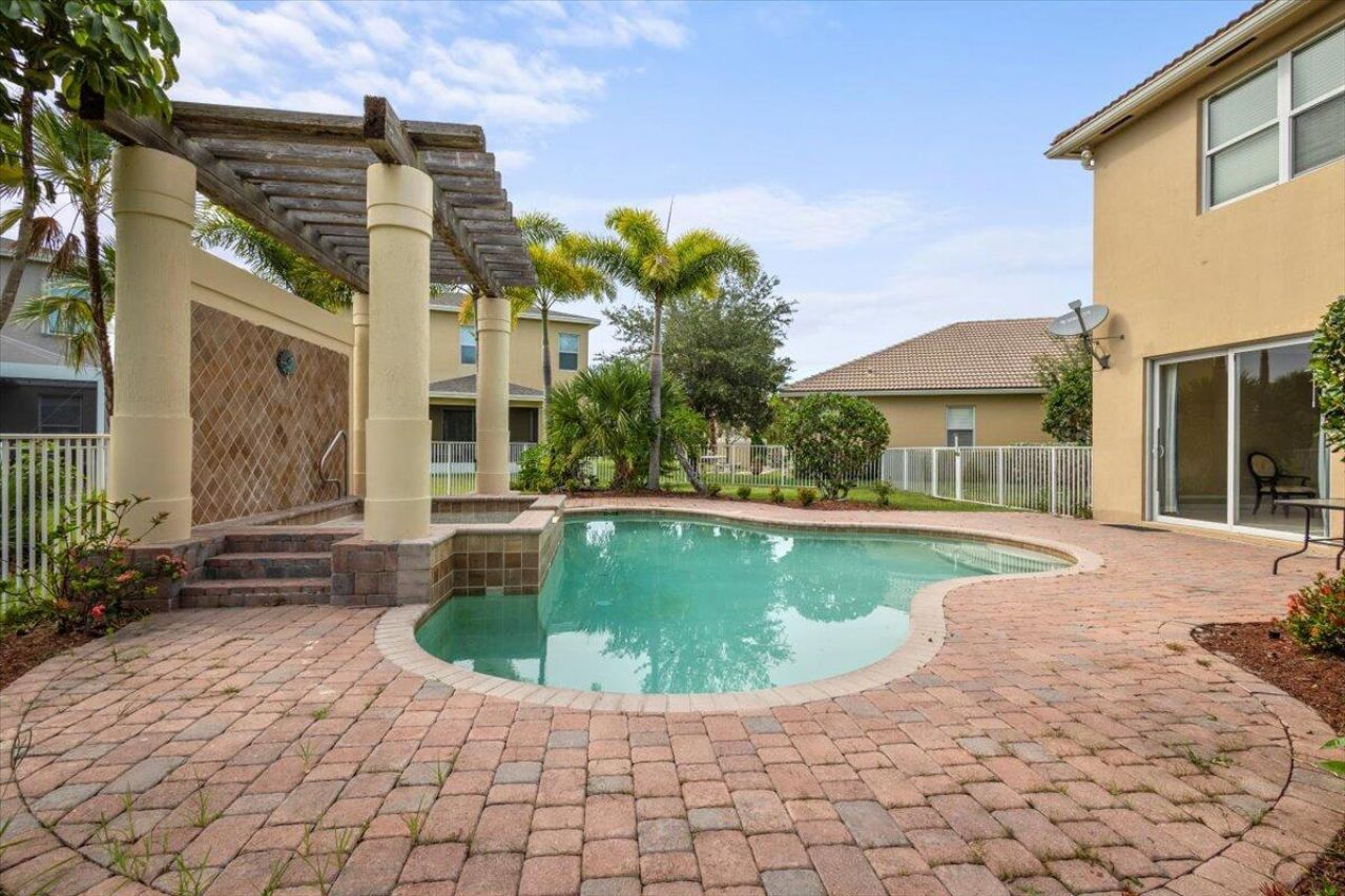 2335 NW Via Della Court, Port Saint Lucie, FL 34986 Photo