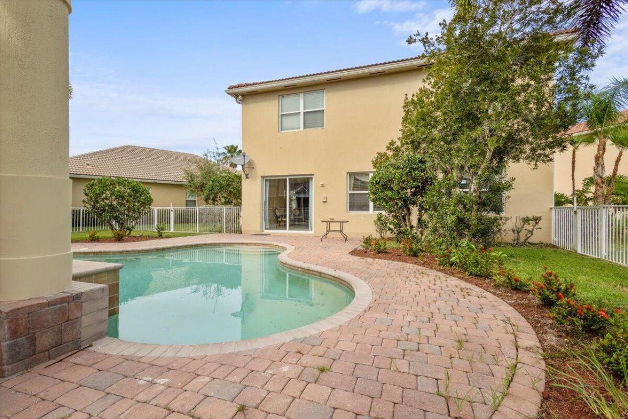 2335 NW Via Della Court, Port Saint Lucie, FL 34986 Photo