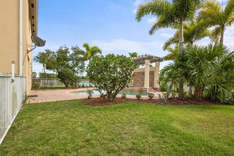 2335 NW Via Della Court, Port Saint Lucie, FL 34986 Photo