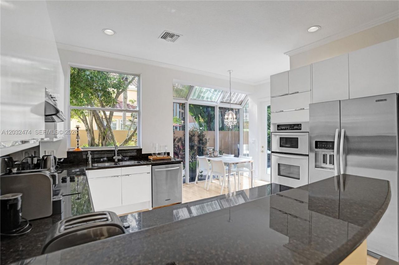 3718 NE 208th St , Unit 3718, Aventura, FL 33180 Photo