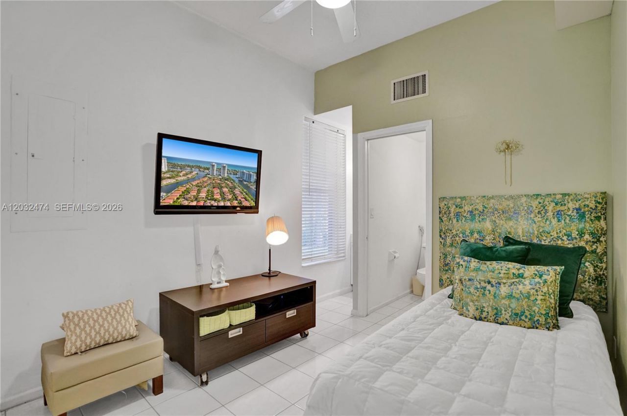 3718 NE 208th St , Unit 3718, Aventura, FL 33180 Photo