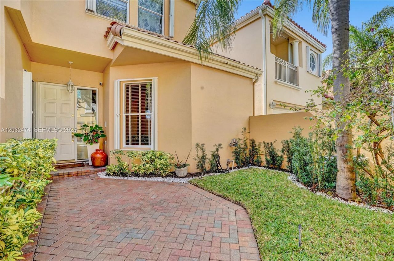3718 NE 208th St , Unit 3718, Aventura, FL 33180 Photo