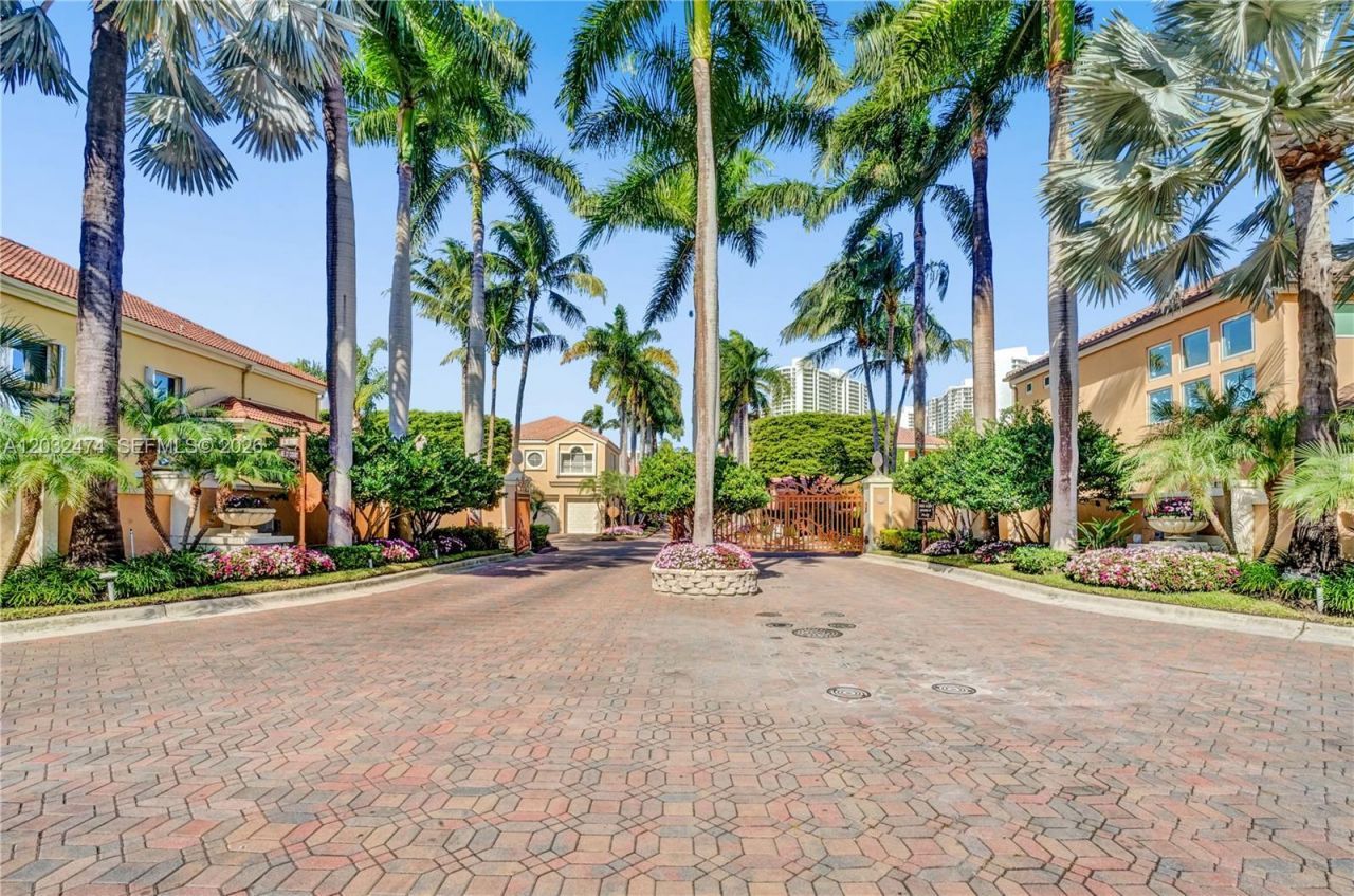 3718 NE 208th St , Unit 3718, Aventura, FL 33180 Photo