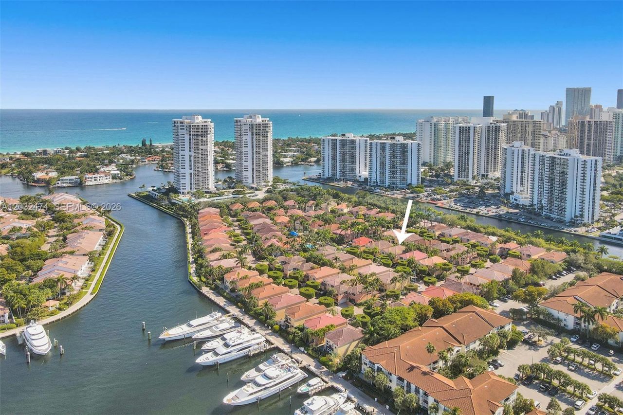 3718 NE 208th St , Unit 3718, Aventura, FL 33180 Photo