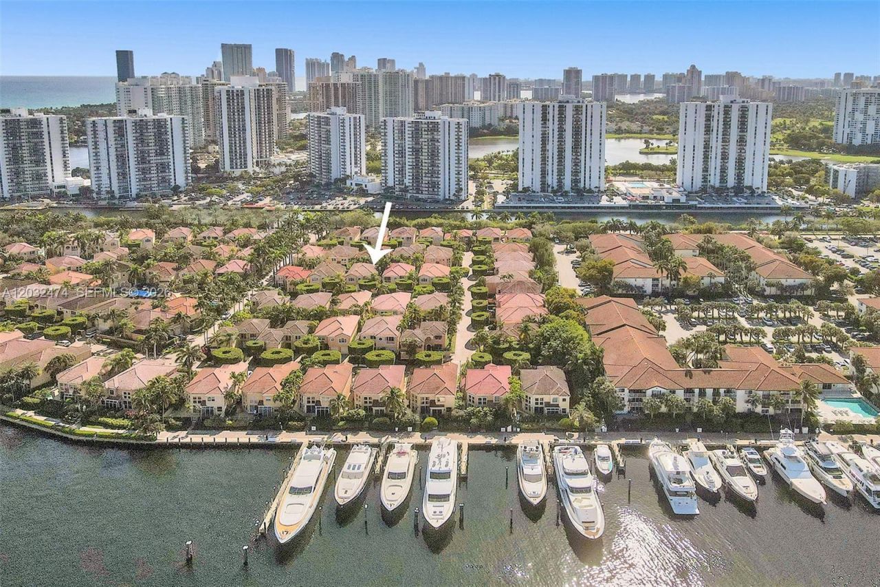 3718 NE 208th St , Unit 3718, Aventura, FL 33180 Photo