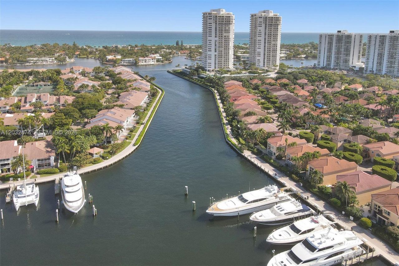 3718 NE 208th St , Unit 3718, Aventura, FL 33180 Photo