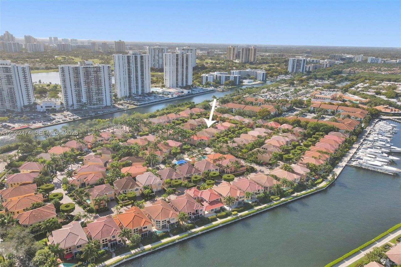 3718 NE 208th St , Unit 3718, Aventura, FL 33180 Photo
