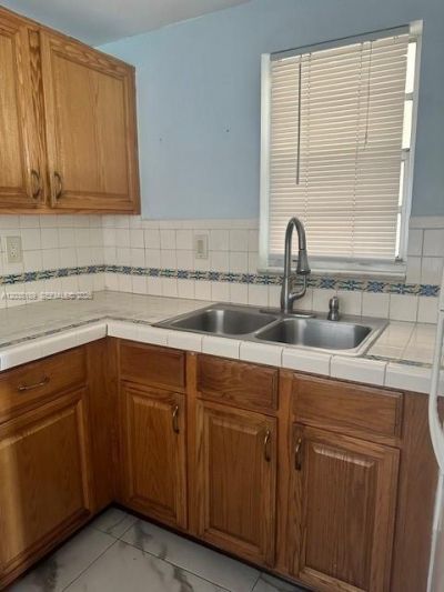 Please Call For Address, Unit 302, Miami, FL 33172 Photo