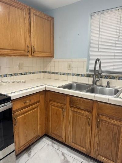 Please Call For Address, Unit 302, Miami, FL 33172 Photo