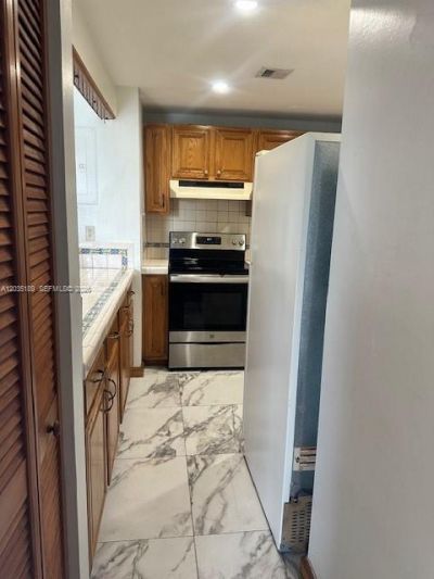 Please Call For Address, Unit 302, Miami, FL 33172 Photo