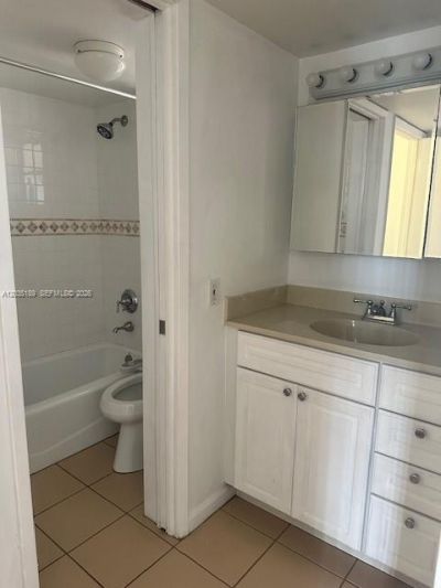 Please Call For Address, Unit 302, Miami, FL 33172 Photo