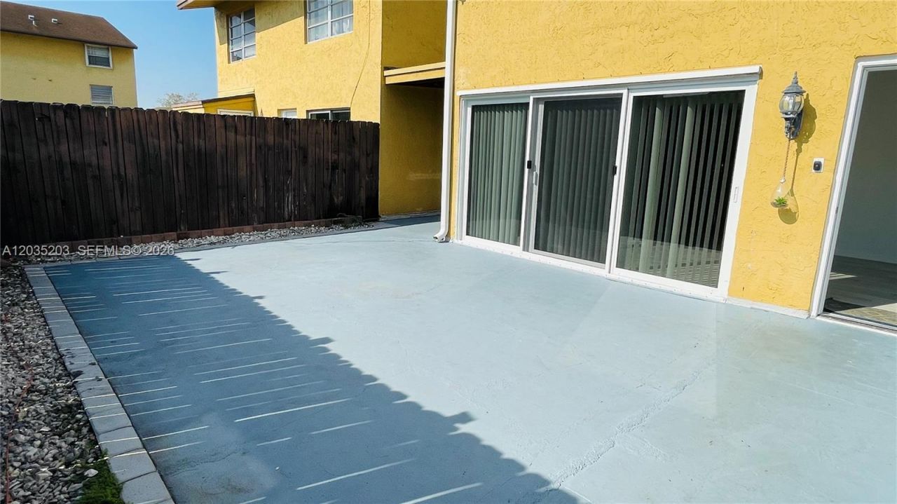 15460 SW 82nd Ln, Unit 403, Miami, FL 33193 Photo