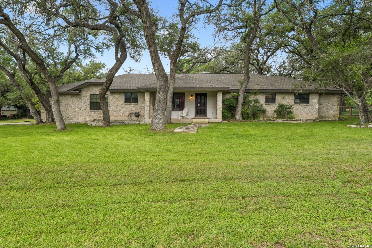 213 Ranger Dr, Boerne, TX 78006 Main Photo