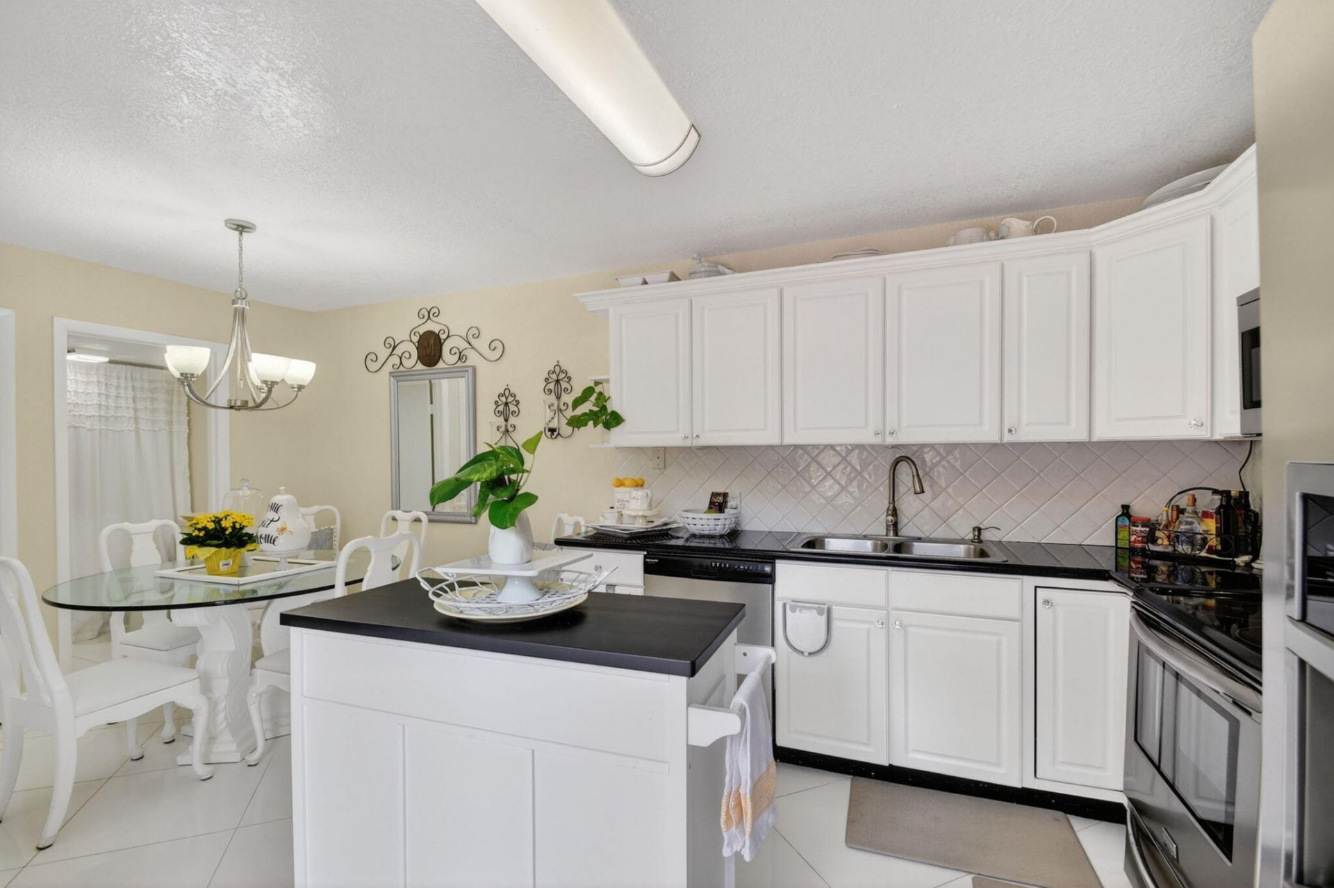 315 3rd Way, West Palm Beach, FL 33407 Photo