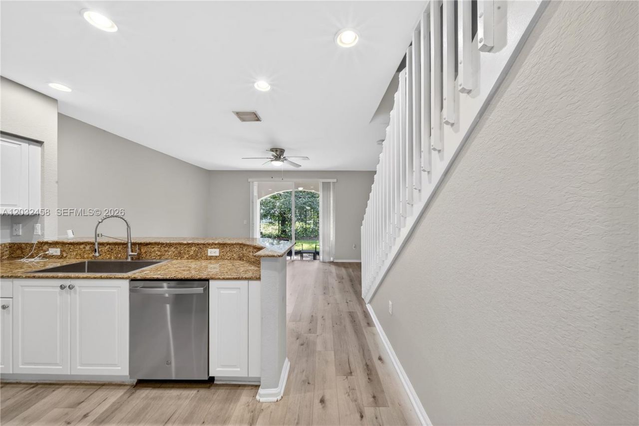 2827 SW 83rd Ter , Unit 102, Miramar, FL 33025 Photo