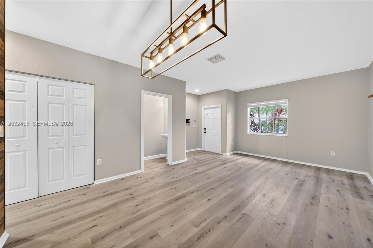 2827 SW 83rd Ter , Unit 102, Miramar, FL 33025 Photo