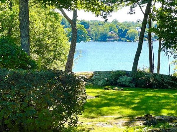 8 Rock Hill Road , Mahopac, NY 10541