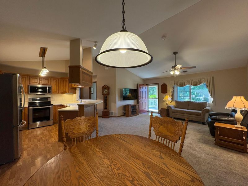 4560 Whittington Drive, Groveport, OH 43125 Photo 14