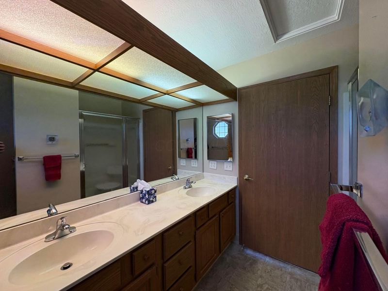 4560 Whittington Drive, Groveport, OH 43125 Photo 29