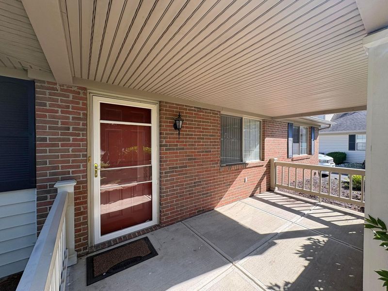 4560 Whittington Drive, Groveport, OH 43125 Photo 5