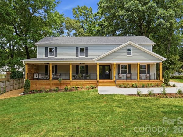 3800 Lovett Circle, Charlotte, NC 28210