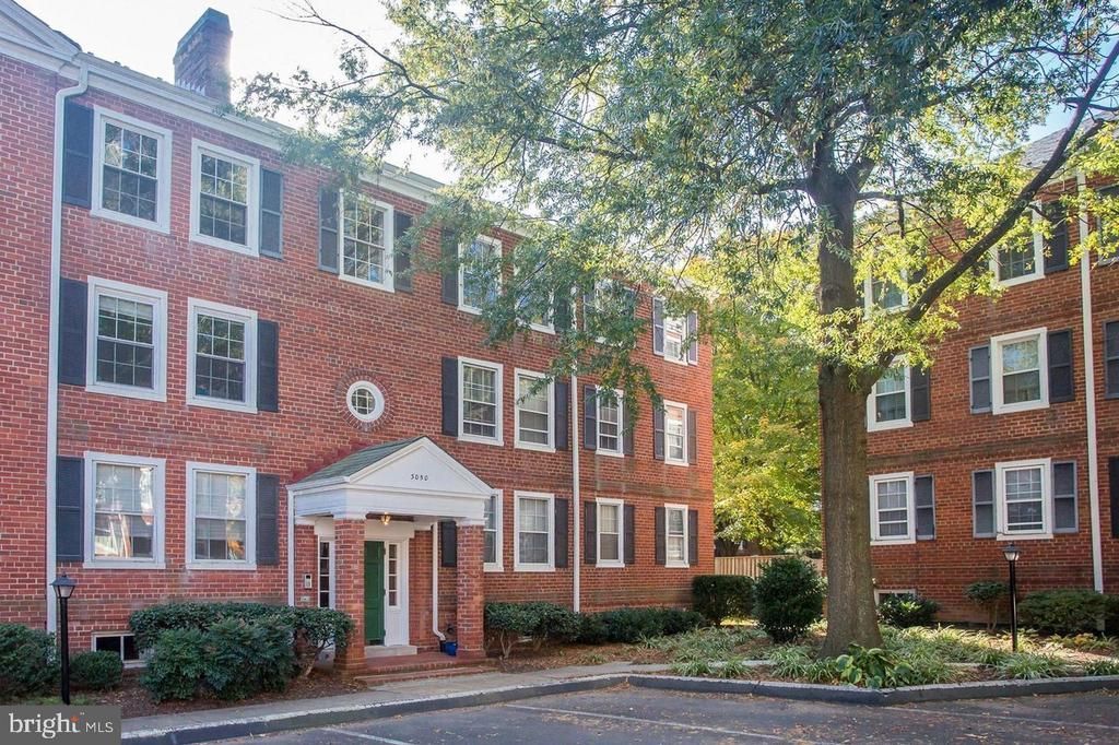 3050 S Buchanan Street, Unit C2, Arlington, VA 22206 Main Photo