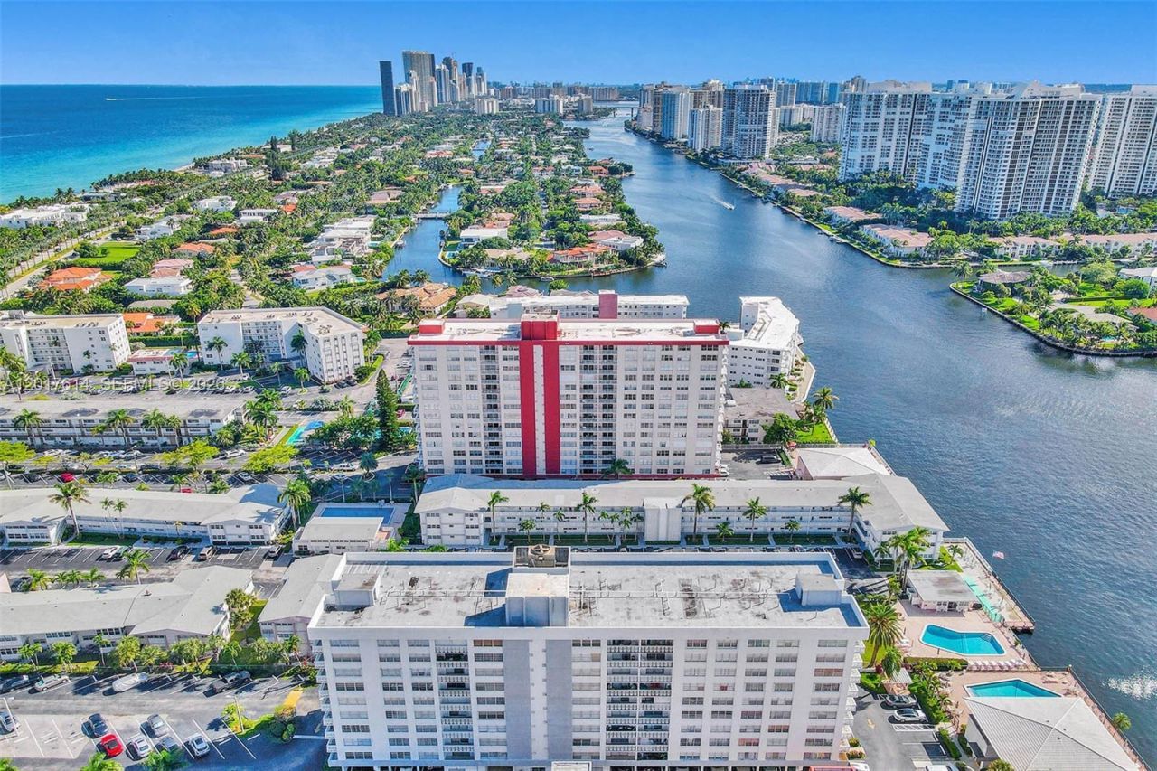 3113 S Ocean Dr , Unit 603, Hallandale Beach, FL 33009 Photo
