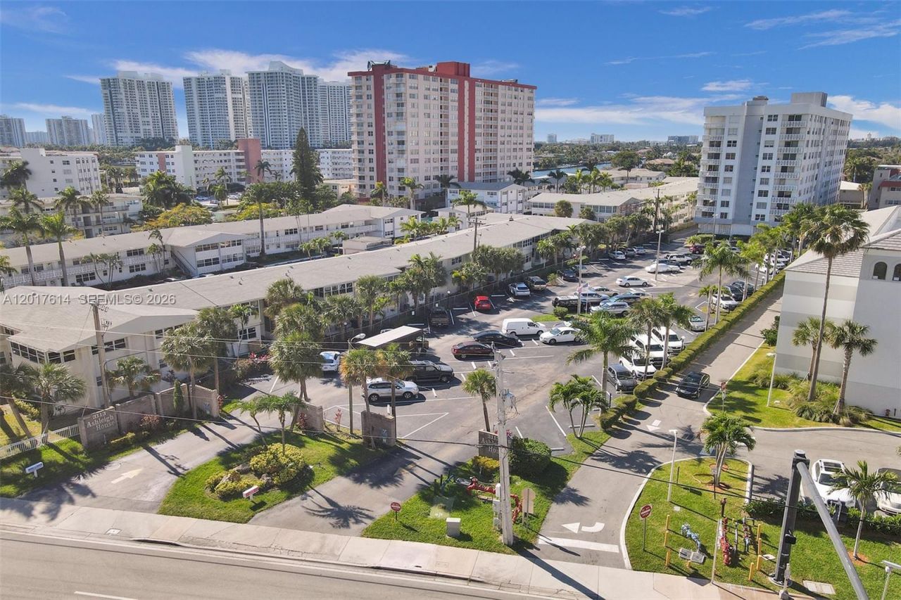 3113 S Ocean Dr , Unit 603, Hallandale Beach, FL 33009 Photo