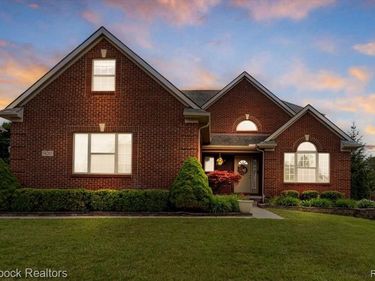 54265 Birchwood Drive, Lyon Twp, MI 48178