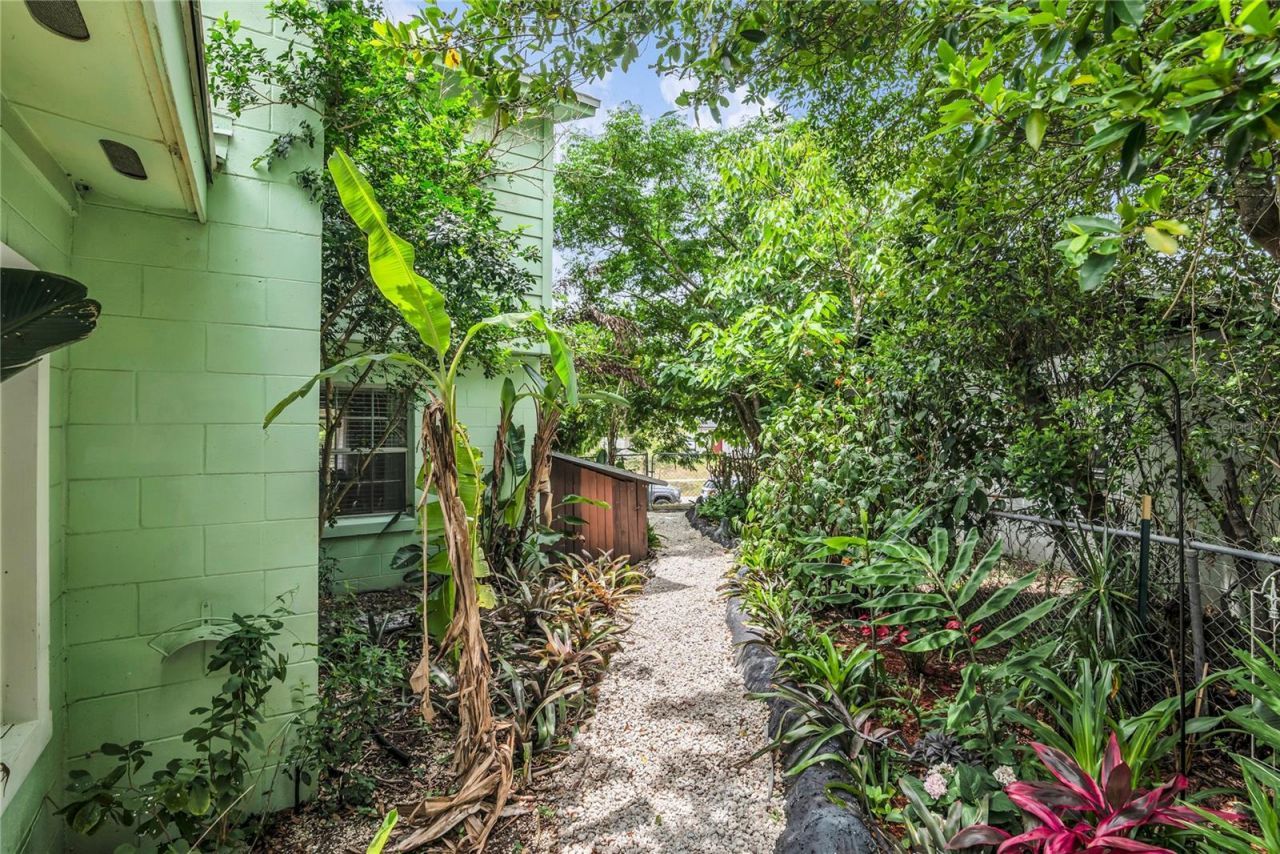 4411 Urban Court , Orlando, FL 32810 Photo