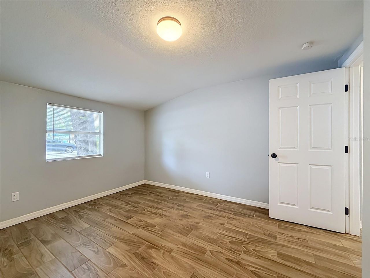 510 2nd Avenue Ne, Largo, FL 33770 Photo