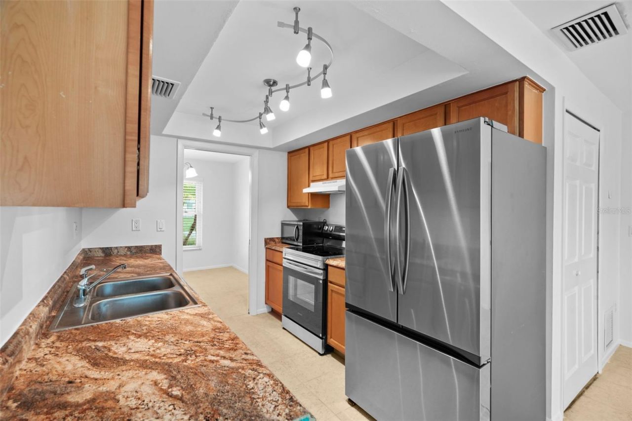 2169 Pine Ridge Drive , Clearwater, FL 33763 Photo