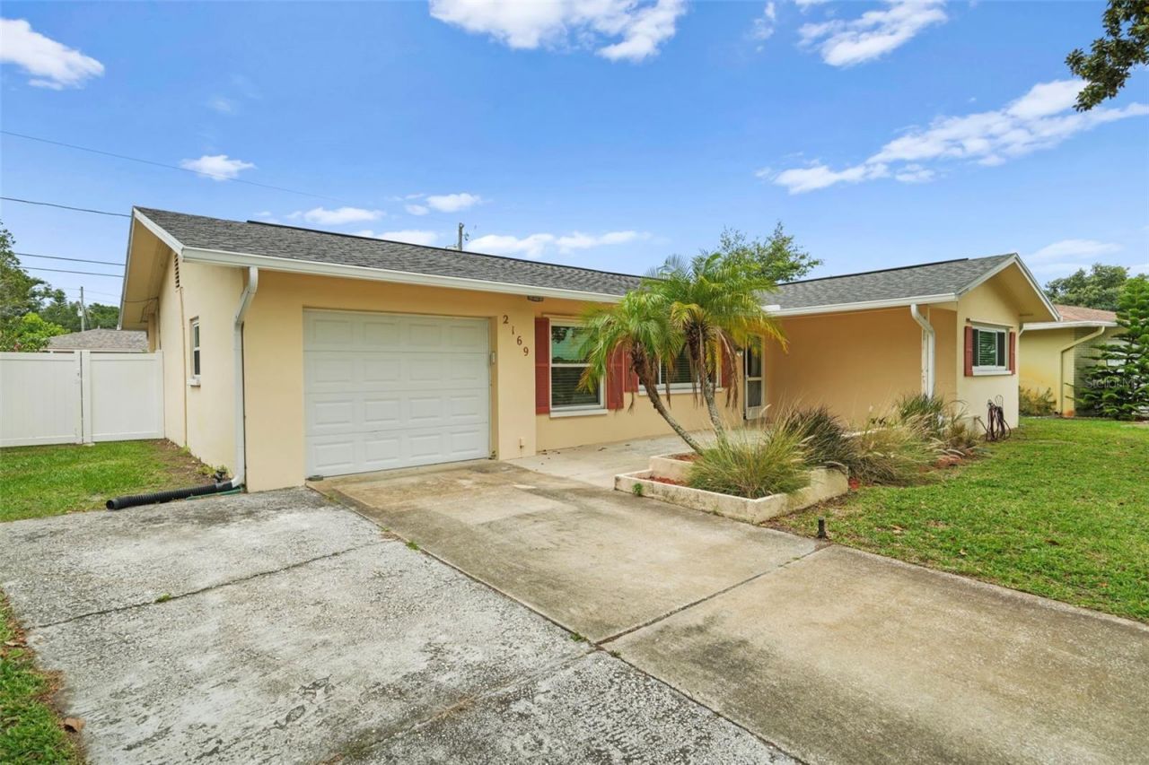 2169 Pine Ridge Drive , Clearwater, FL 33763 Photo