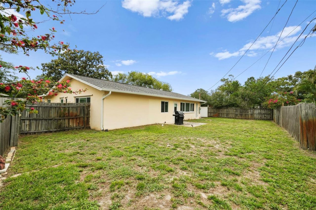 2169 Pine Ridge Drive , Clearwater, FL 33763 Photo