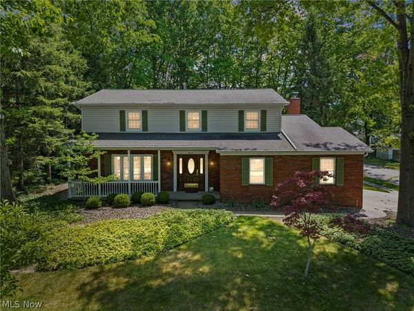 3871 Greentree Road , Stow, OH 44224