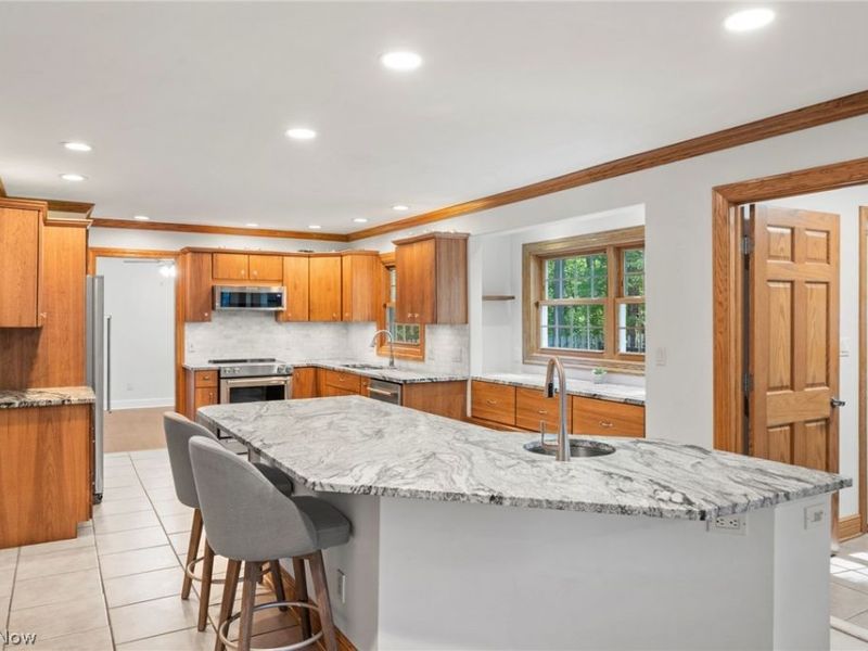 3871 Greentree Road, Stow, OH 44224 Photo 4