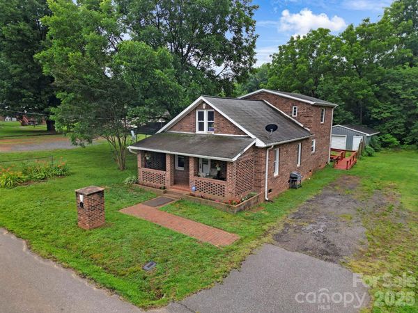 115 Lippard Street , Statesville, NC 28677