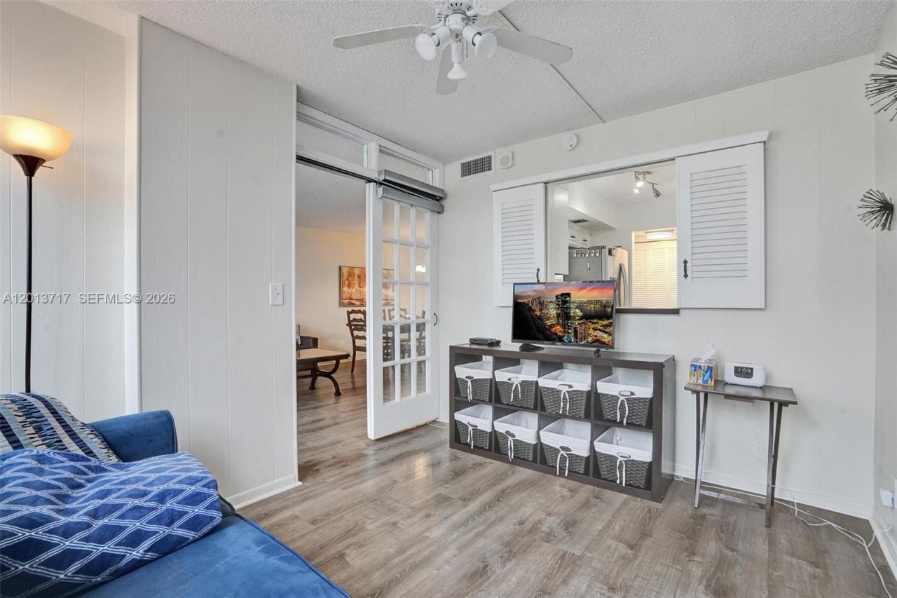2017 S Ocean Dr , Unit 205, Hallandale Beach, FL 33009 Photo