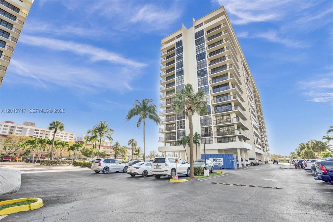 2017 S Ocean Dr , Unit 205, Hallandale Beach, FL 33009 Photo